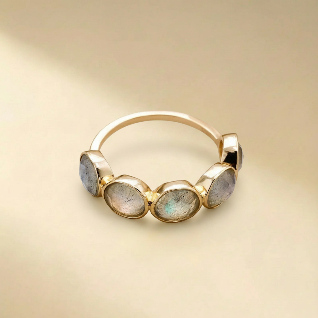 Bague Labradorite Trio – Apaisement Doré, Argent Plaqué Or