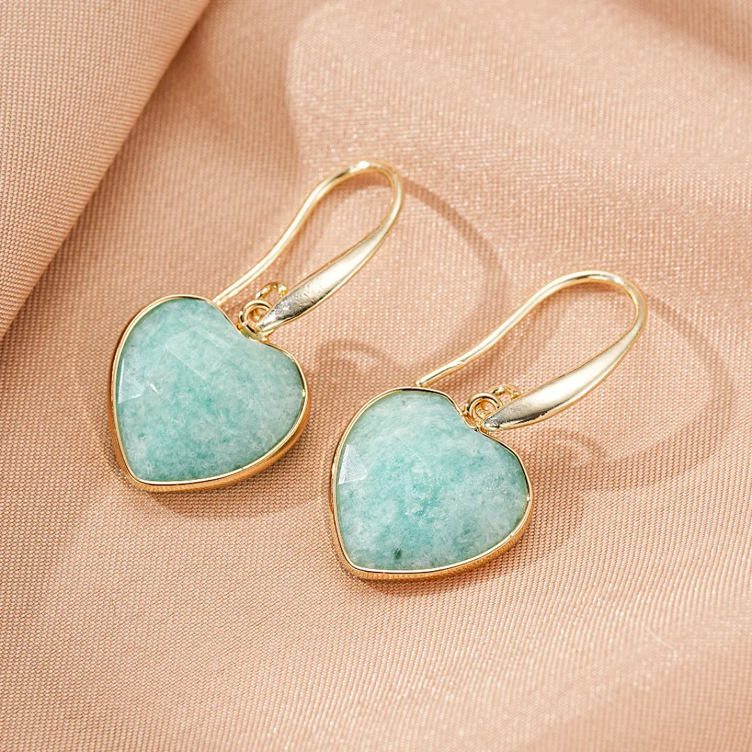 Boucles d'oreilles en forme de cœur en amazonite verte avec fermoirs dorés