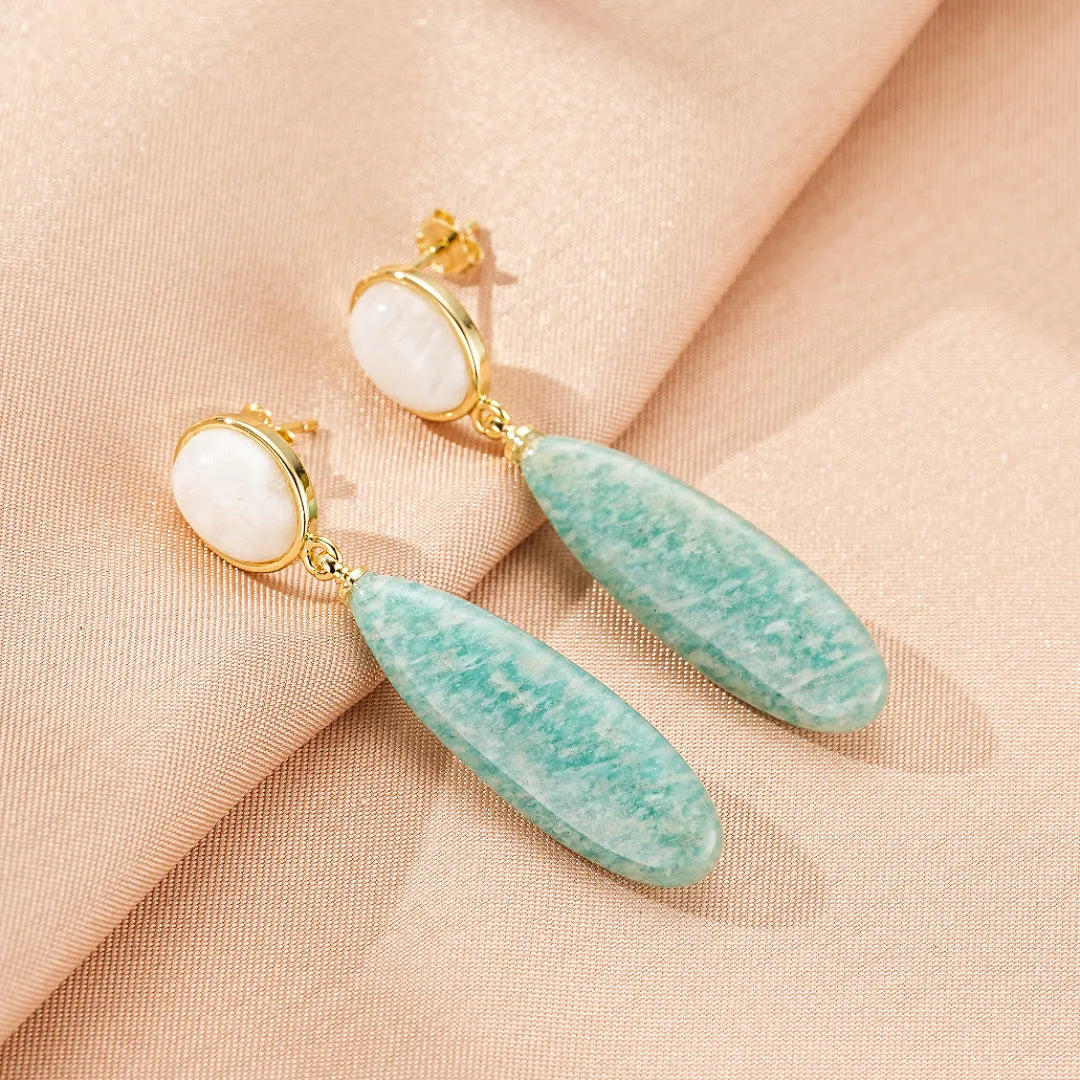 Boucles d'Oreilles Amazonite et Pierre de Lune "Élégance Lunaire"