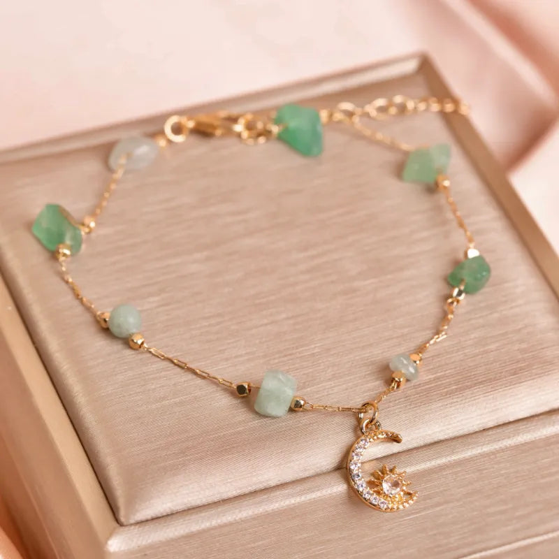 Bracelet de cheville "Brise Céleste" en Aventurine ou Quartz Rose avec pendentif lune et soleil, chaîne dorée