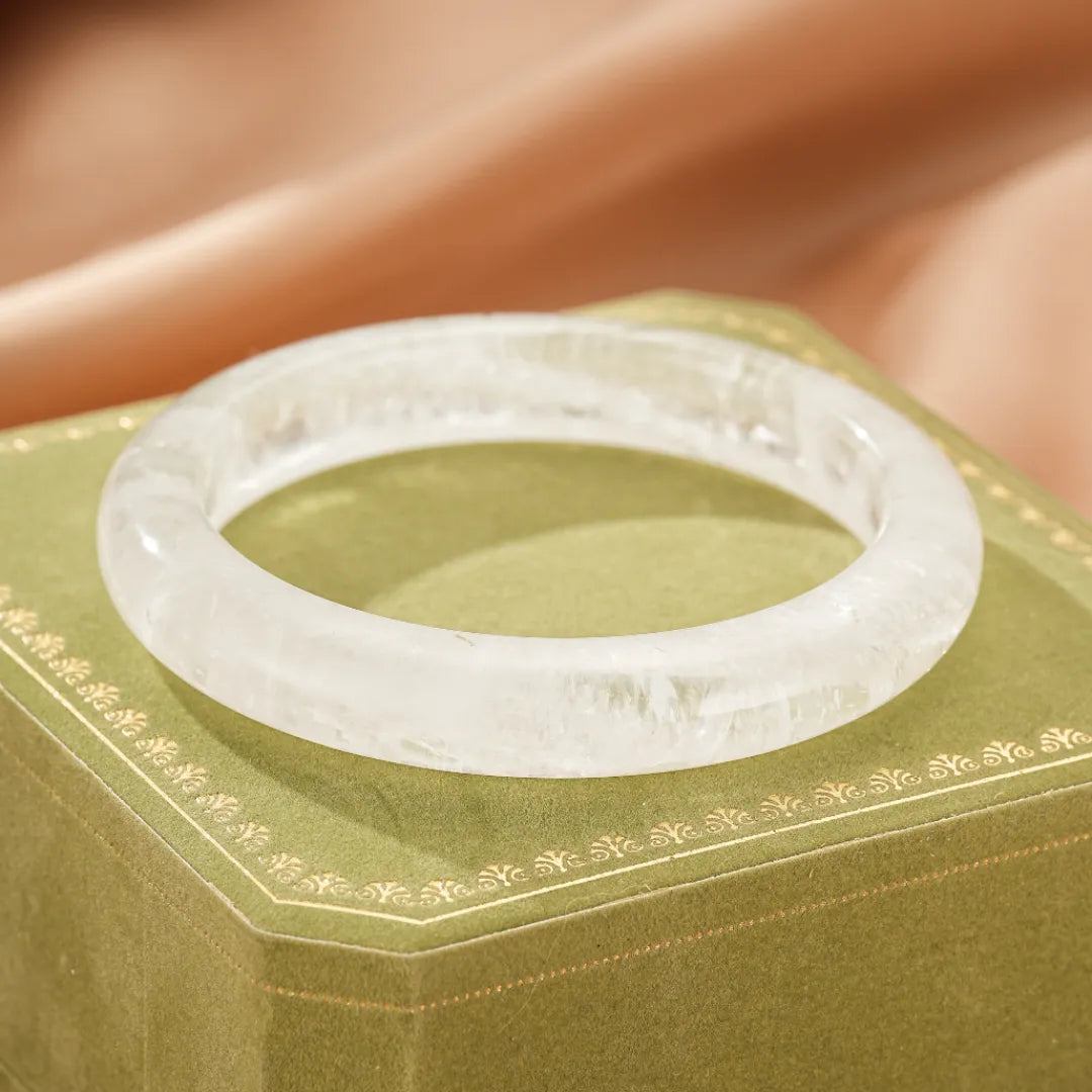 Bracelet Jonc Cristal de Roche "Pureté Lumineuse"