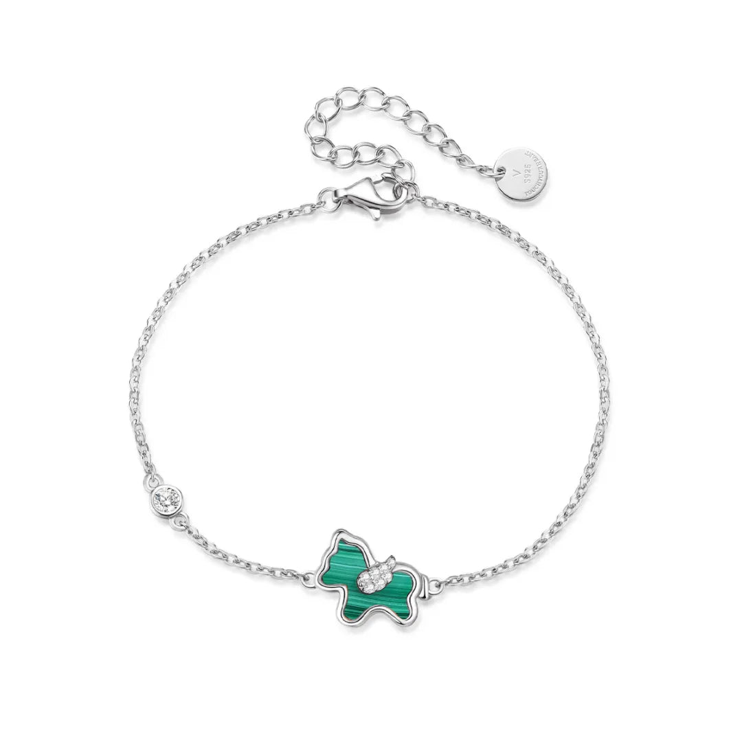 Bracelet en argent avec un pendentif cheval en malachite incrusté de strass et une petite pierre transparente.