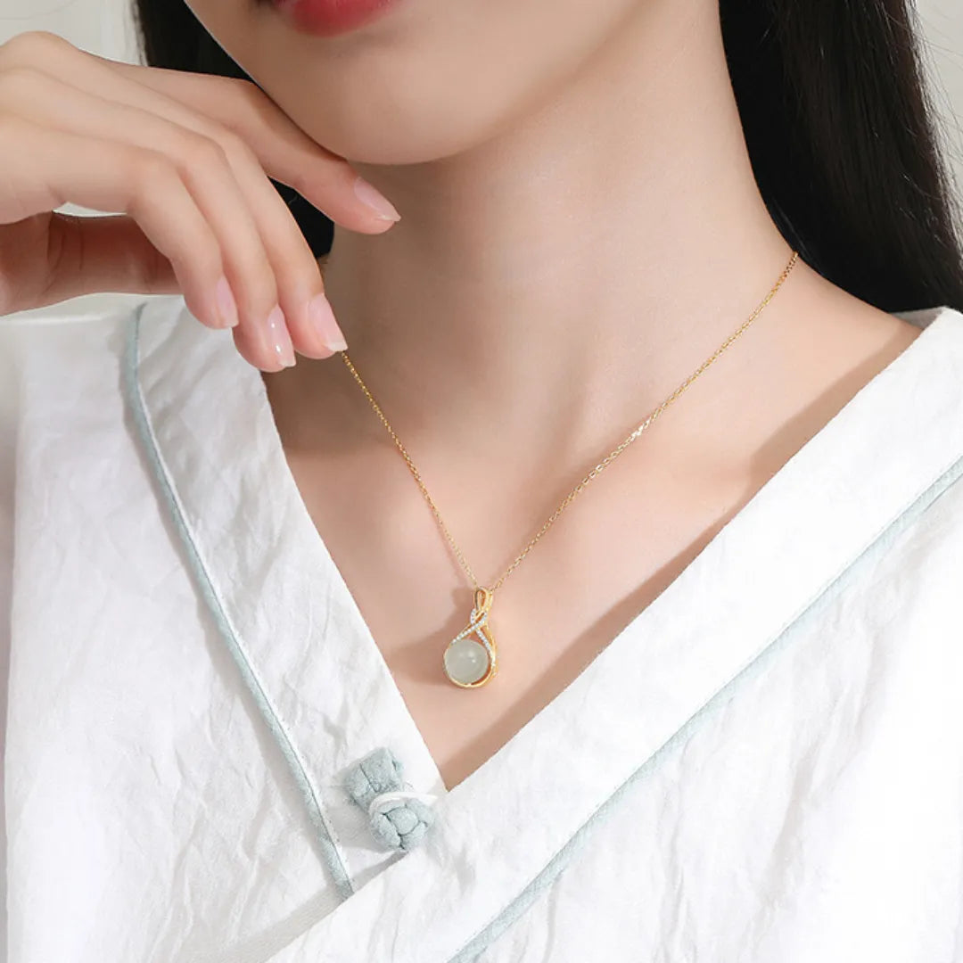 Jade Necklace "Eternal Beauty" Gold-Plated Silver