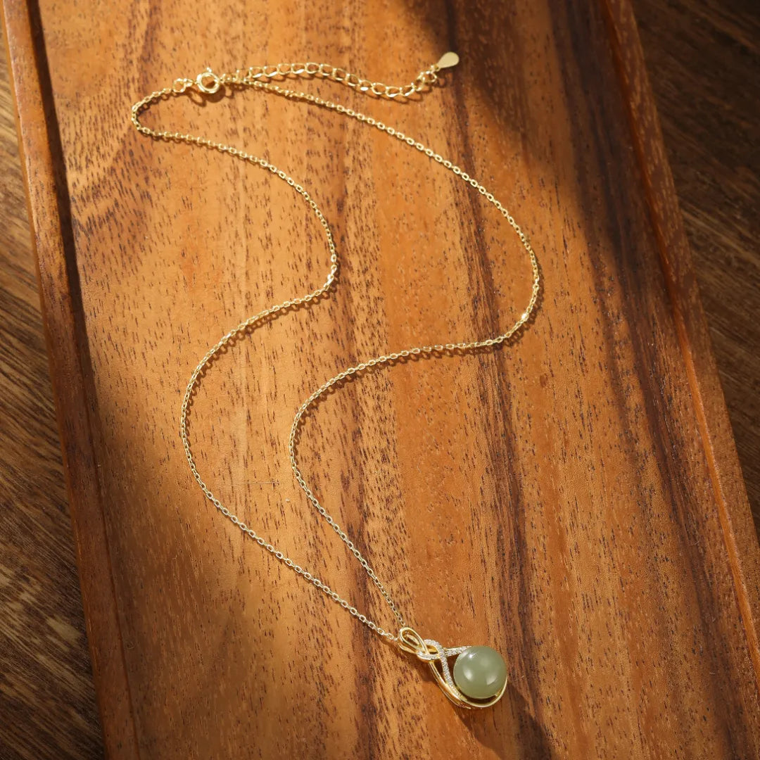 Jade Necklace "Eternal Beauty" Gold-Plated Silver