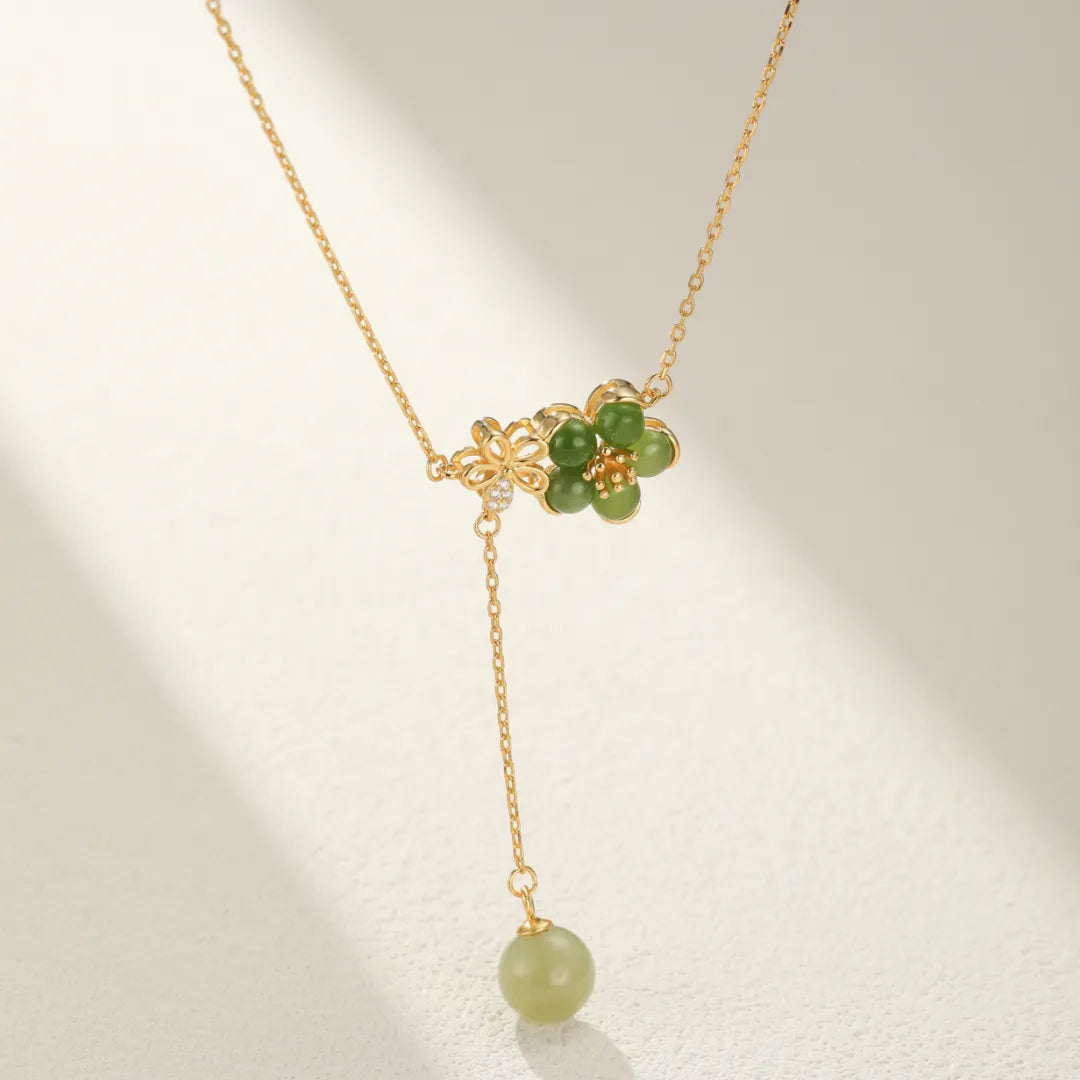 Jade Necklace "Elegant Bloom" Gold-Plated Silver