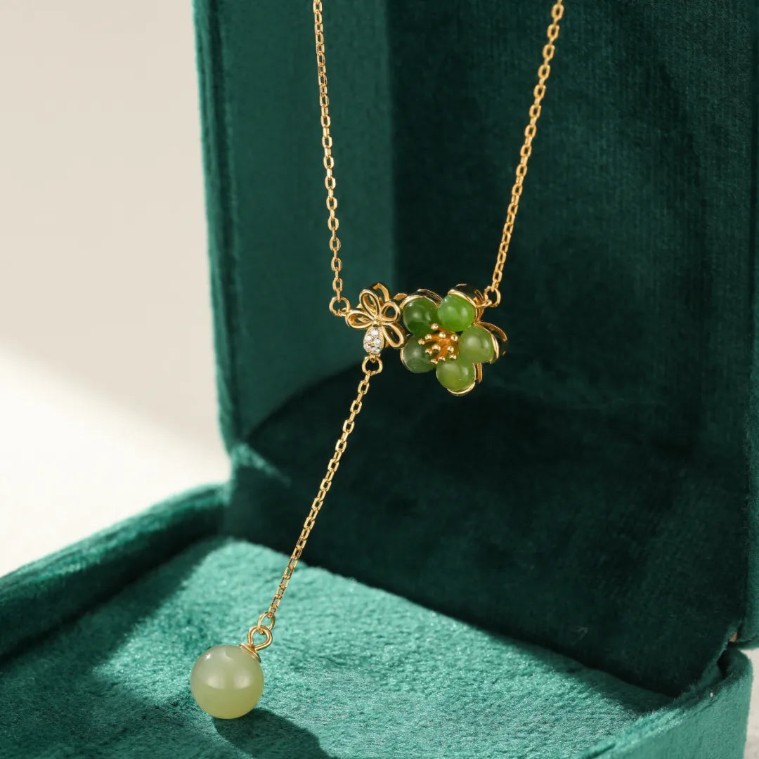 Jade Necklace "Elegant Bloom" Gold-Plated Silver