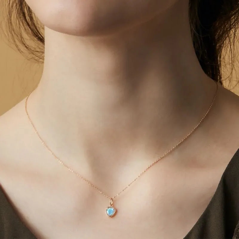 Labradorite Necklace "Protective Love" Gold-Plated Silver
