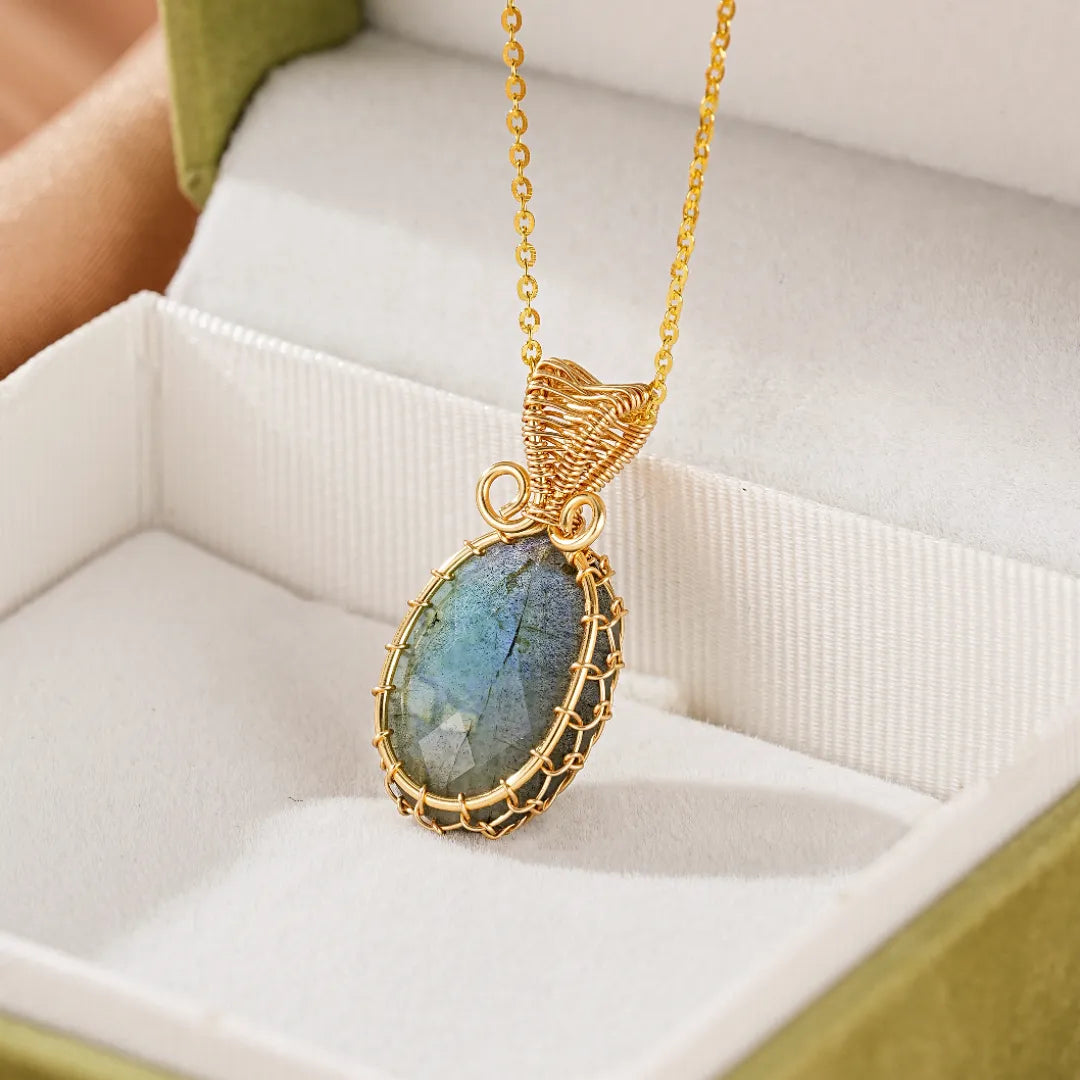 Collier Labradorite "Bouclier Lumineux"