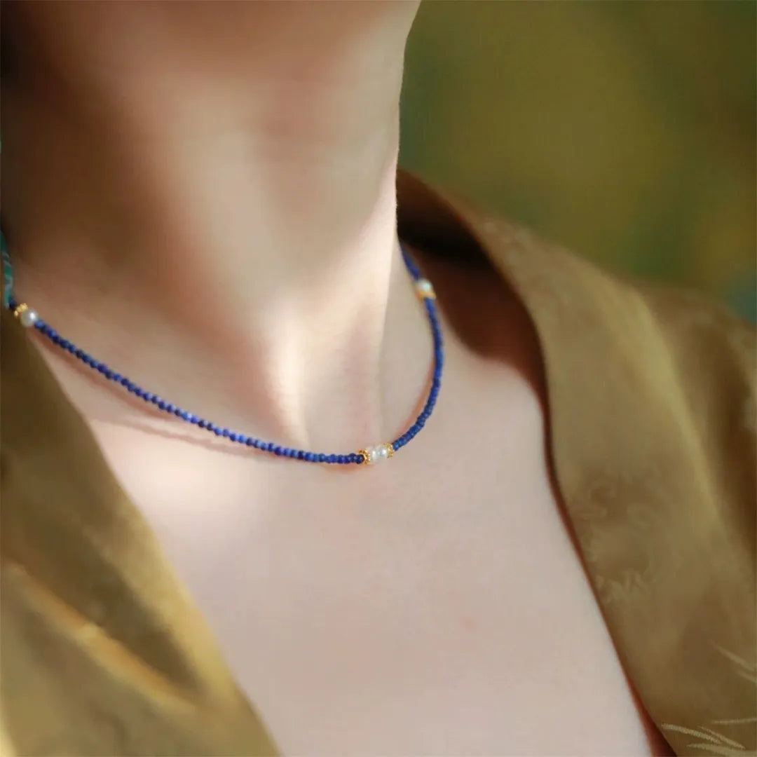 Halskette Lapis Lazuli und Perle "Zartheit"