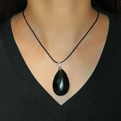 Schwarze Obsidian-Kette "Stille Kraft"
