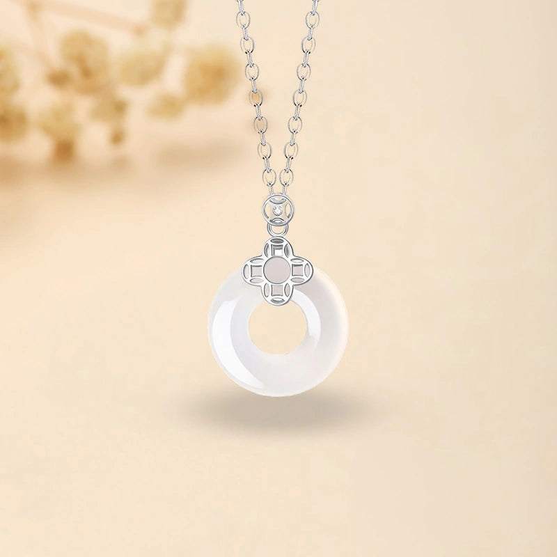 Jade Clover Necklace "Lucky Circle" Silver