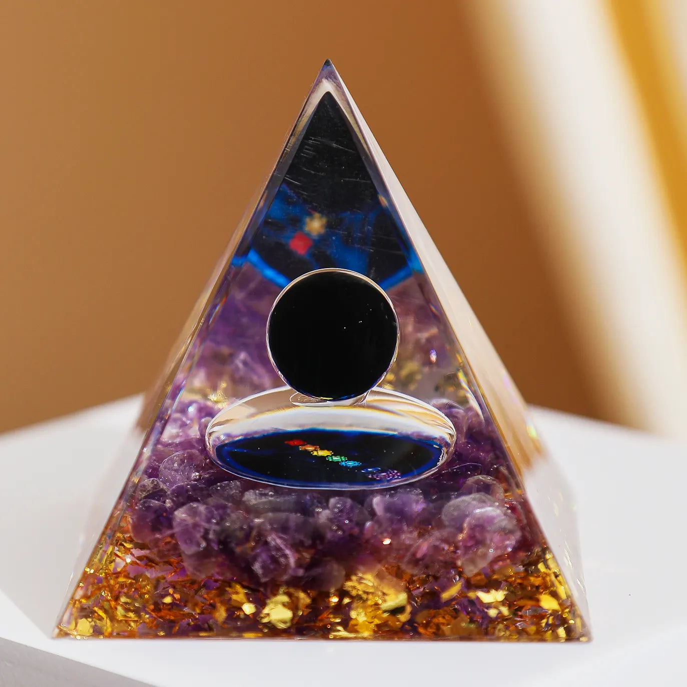 Harmonie et Sagesse - Pyramide Orgonite 7 Chakras en Améthyste et Obsidienne