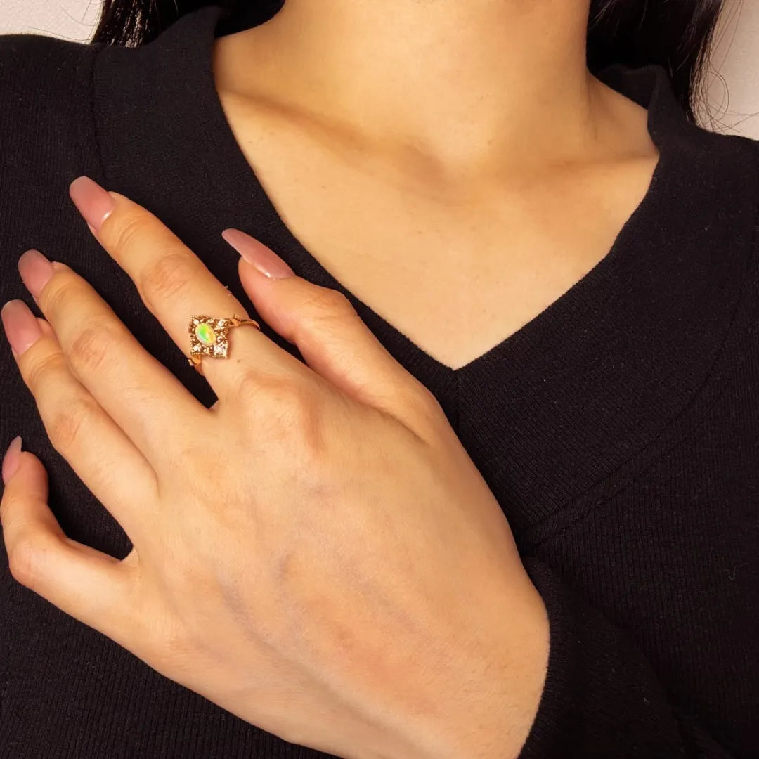 Opalring "Lumière Antique" Vergoldetes Silber 10K Gold