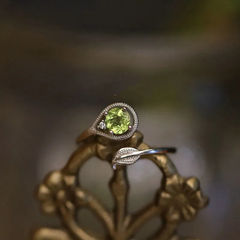 Peridot Ring "Soothing Nature" Silver