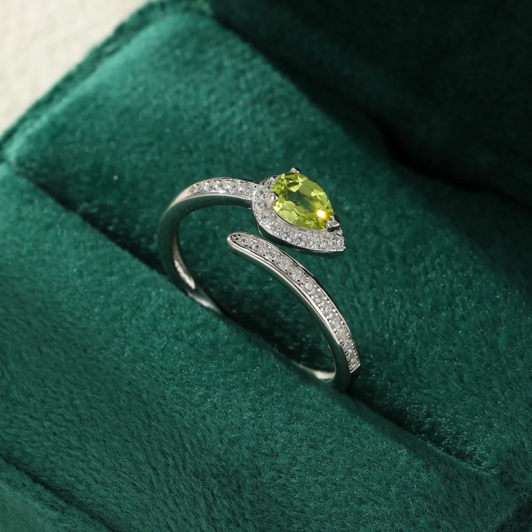 Peridot Snake Ring "Vital Light" Silver