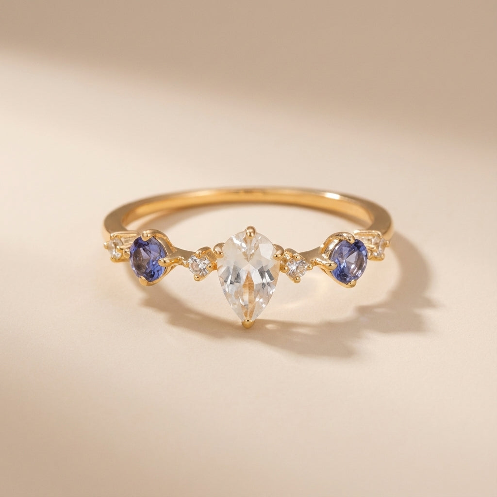 Ring Mondstein "Himmlisches Licht" Goldplattiert Silber
