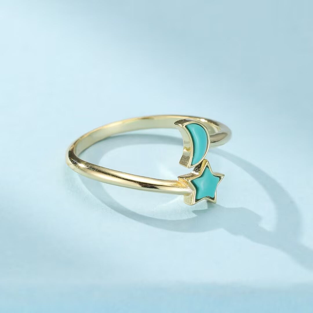 Bague en argent doré or avec une turquoise en forme de croissant de lune et d'étoile, modèle "Équilibre Céleste"