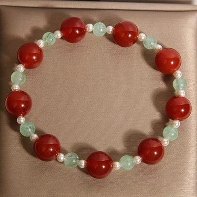 Bracelet en agate rouge, quartz fraise vert et perles blanches, style "Fraîcheur Colorée"