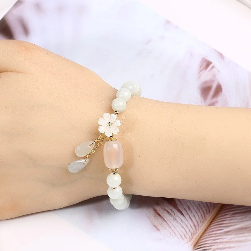 White Jade and Agate Bracelet "Flower of Happiness" Gold