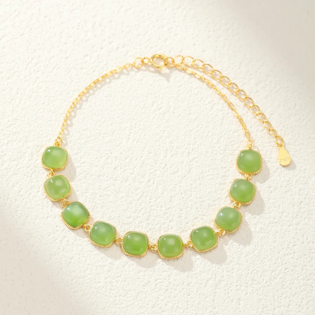 Jade Bracelet “Luminous Pearl” Gold-Plated Silver