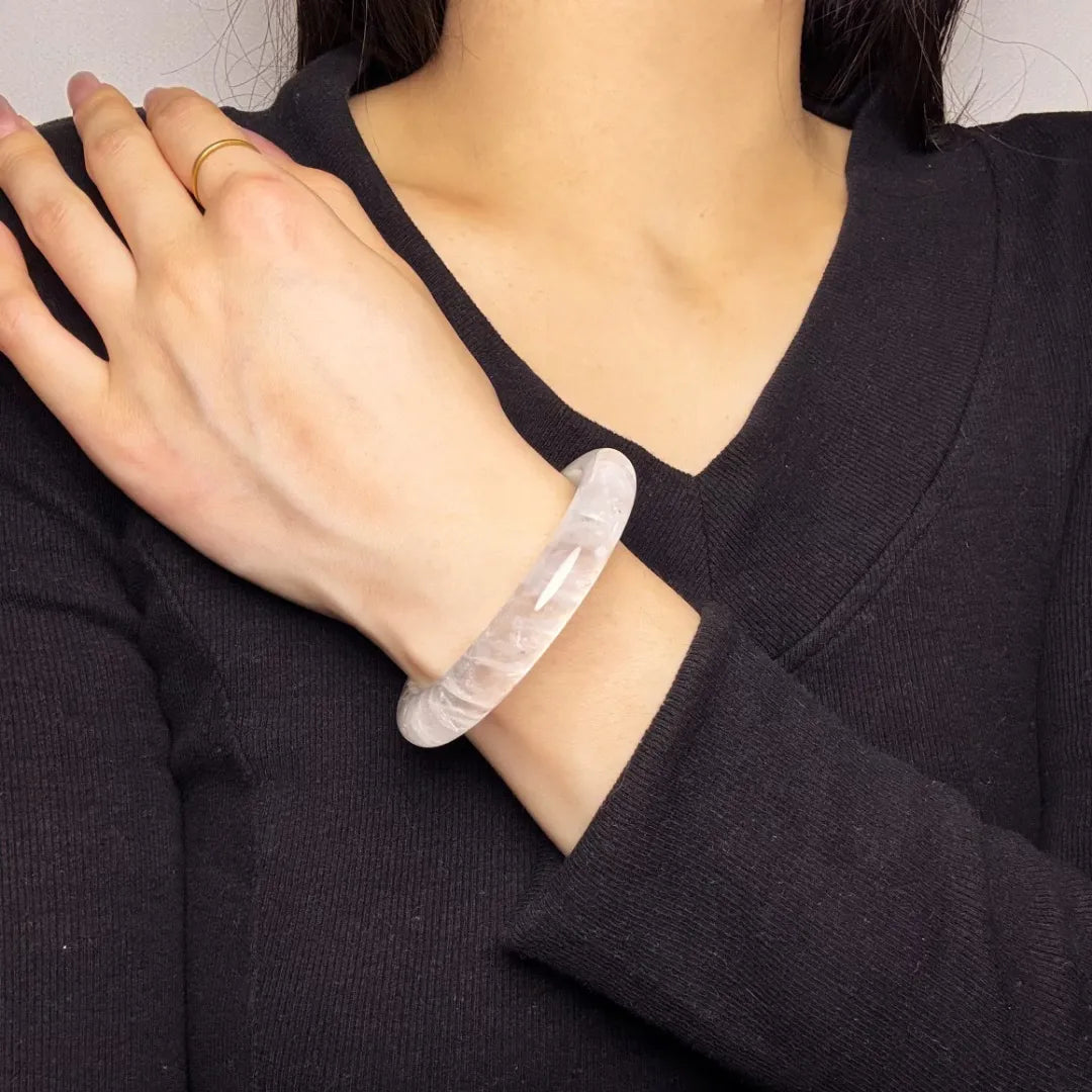 Bracelet Jonc Cristal de Roche "Pureté Lumineuse"