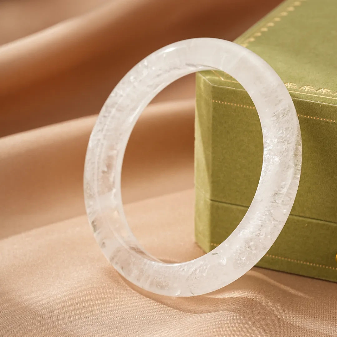 Bracelet Jonc Cristal de Roche "Pureté Lumineuse"