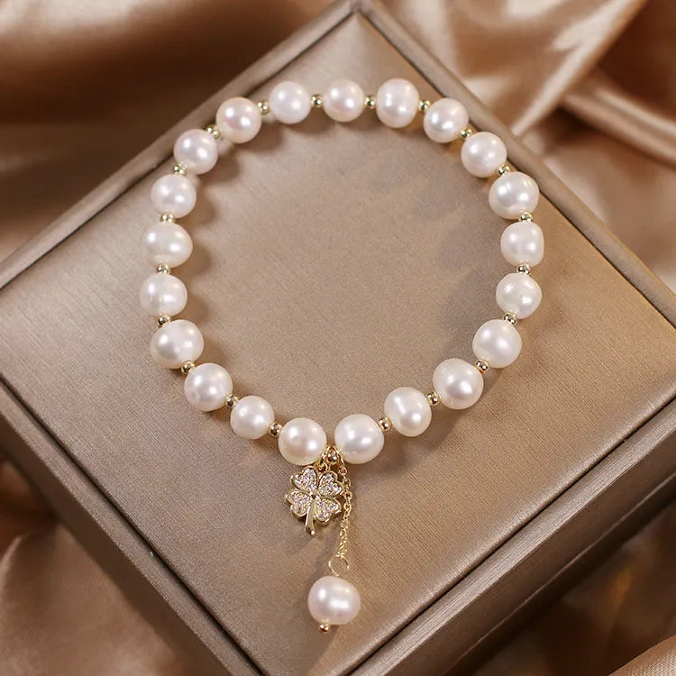Freshwater Pearl Bracelet – Four-Leaf Clover