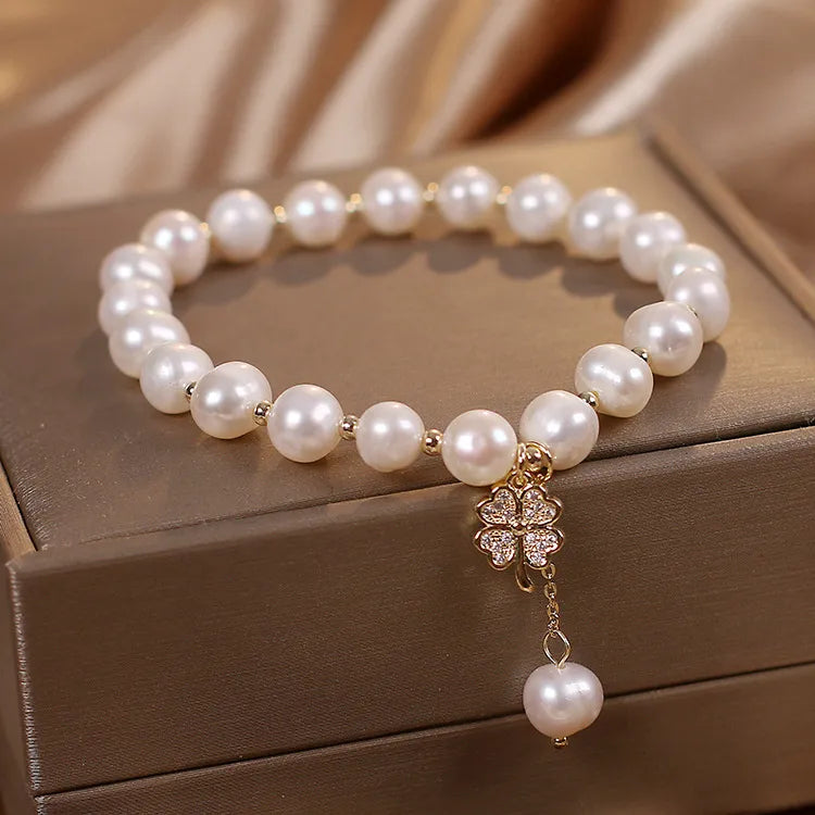 Freshwater Pearl Bracelet – Four-Leaf Clover