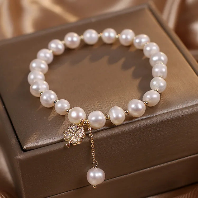 Freshwater Pearl Bracelet – Four-Leaf Clover