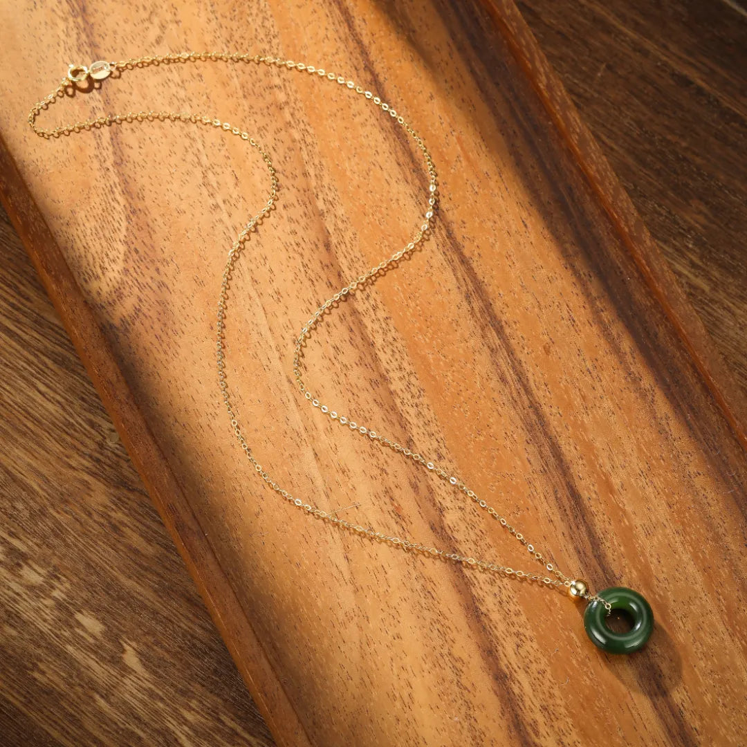 Jade Necklace "Serenity Green" Gold-Plated Silver