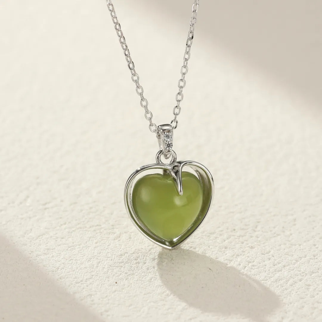 Jade Necklace "Sweet Heart" Silver