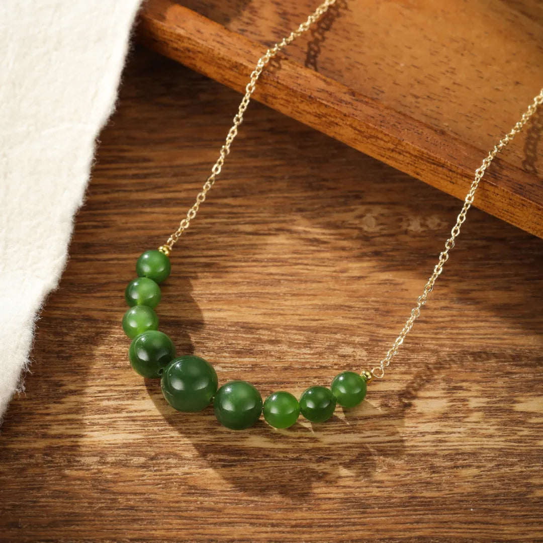 Jade Necklace "Eternal Joy" Gold
