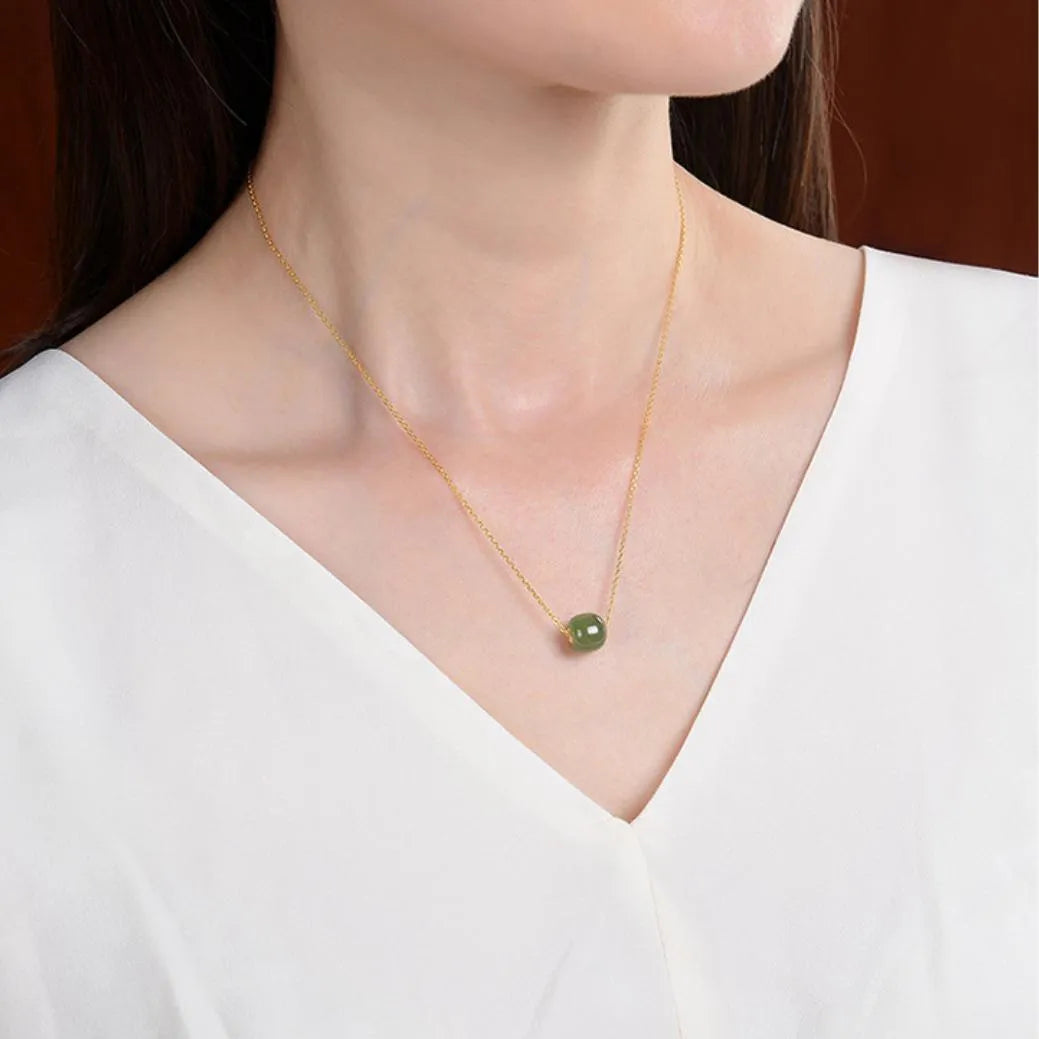 Jade Necklace – Elegant Harmony, 18K Gold