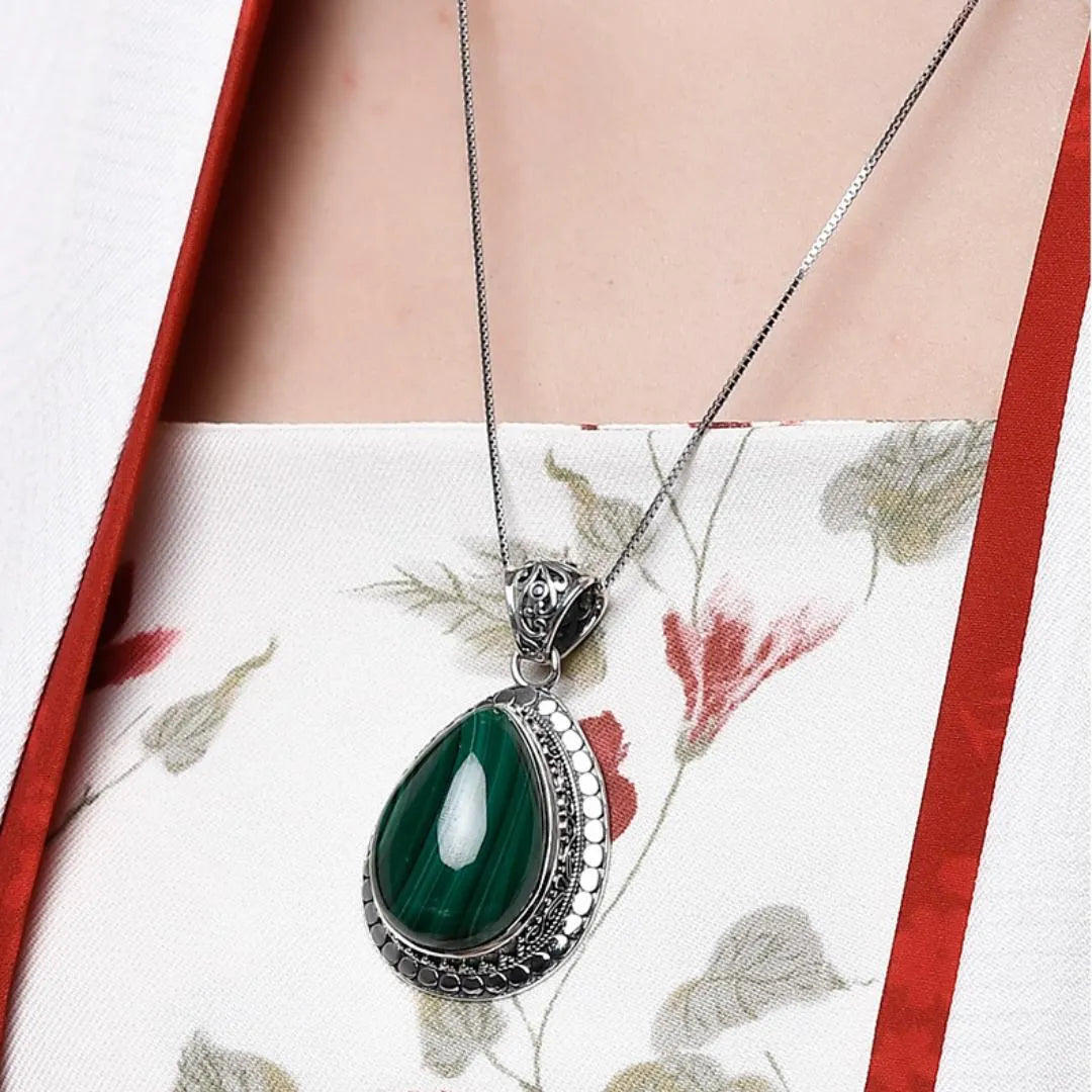 Malachite Necklace – Essence of Nature, Sterling Silver 925