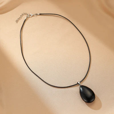 Schwarze Obsidian-Kette "Stille Kraft"