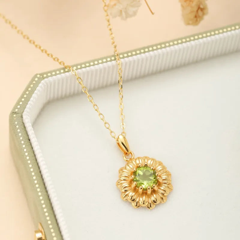 Peridot Necklace "Radiant Flower" Gold-Plated Silver