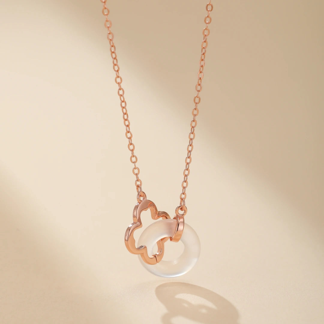 Jade Clover Necklace "Golden Caress" Silver