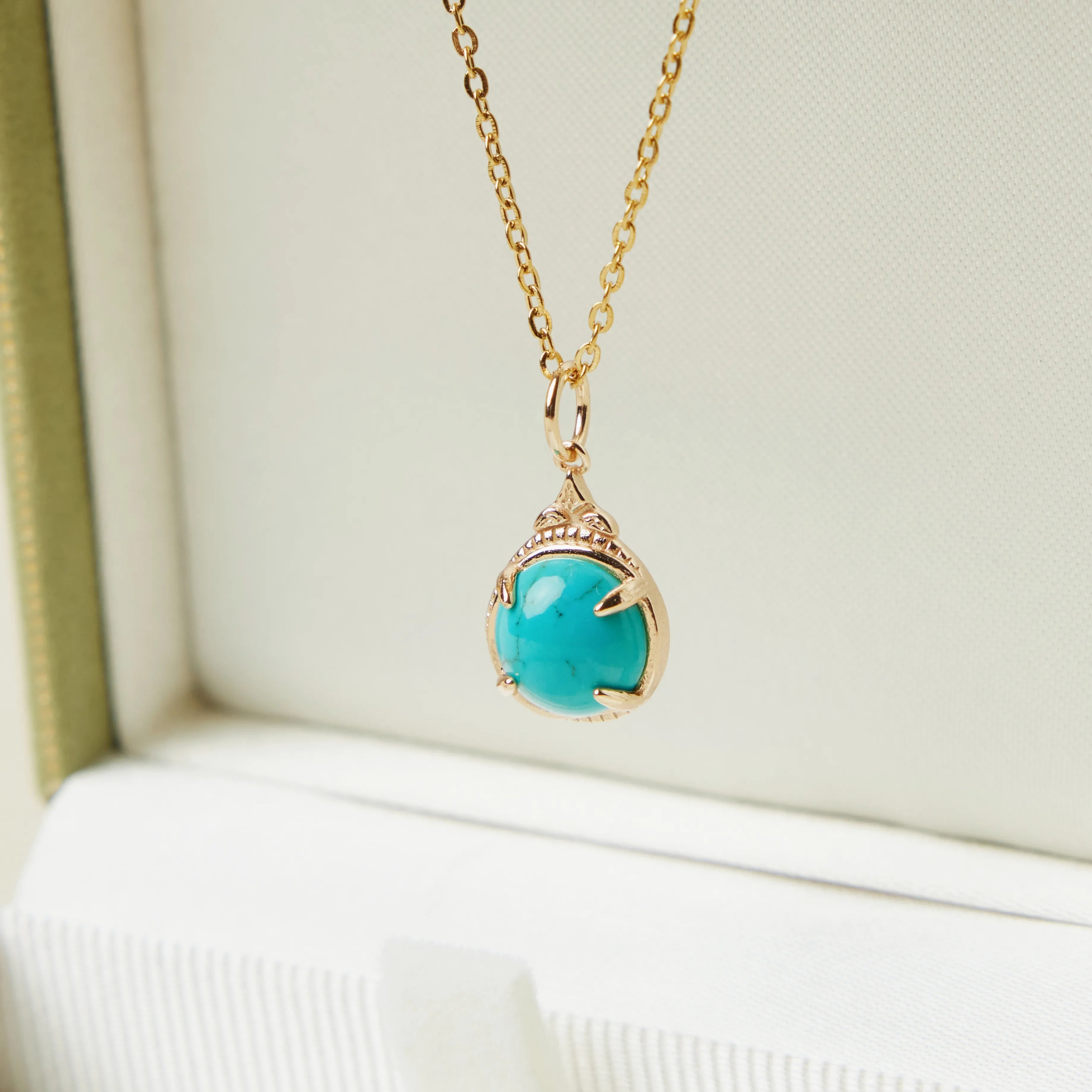 Turquoise Necklace "Enchanted Circle" Gold-Plated Silver